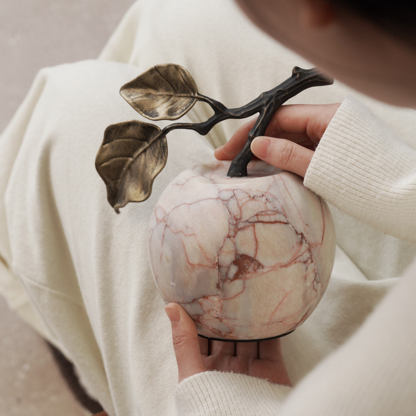 Modern Bulgari Apple Marble Cr - مراجعة Home Office Layout وسعره